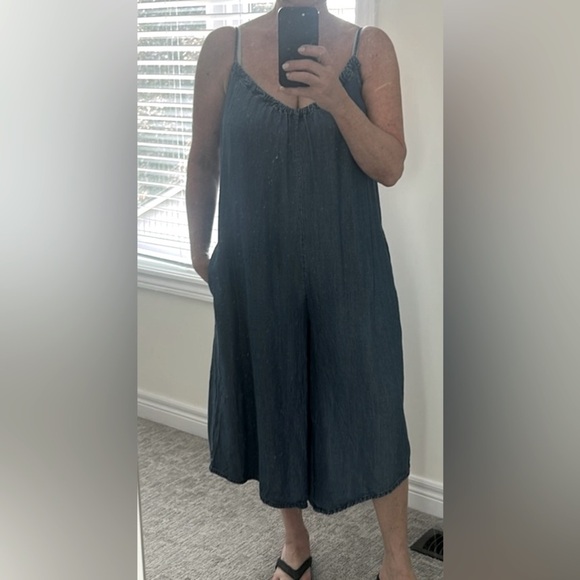 LOVESTITCH Tencel Chambray Jumpsuit Wide Leg Women Size M - Picture 15 of 15